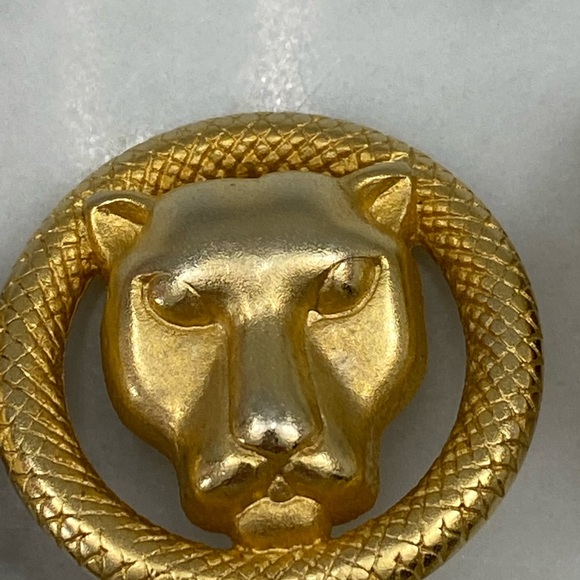 St. John, ESCADA, Mondi, RL, Feraud, CD & others! Button Collection! - Picture 4 of 4